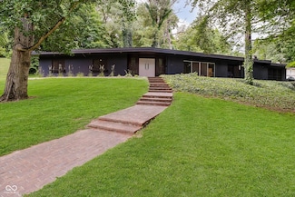 701 Hawthorn Rd, New Castle, IN 47362