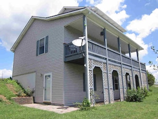 218 Idlewood Ln, Max Meadows, VA 24360