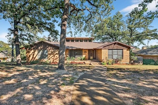 600 Ambassador St, Denison, TX 75020