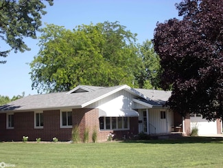 1905 Quint Ave, Carroll, IA 51401