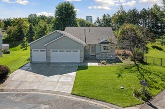 18432 Everton Cir, Farmington, MN 55024