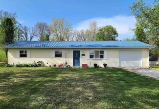 1923 Moto Cross Rd, Mitchell, IN 47446