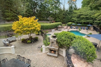 12 Rollingwood Dr, New City, NY 10956