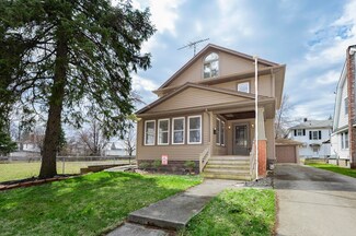 317 N Madriver St, Bellefontaine, OH 43311