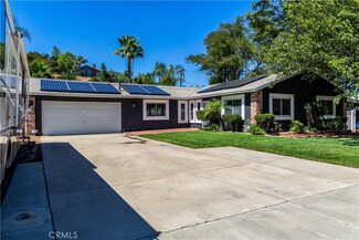 33085 Victoria Brooke Ln, Lake Elsinore, CA 92530