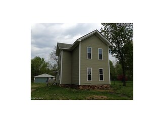 2807 Liberty St, Rock Creek, OH 44084