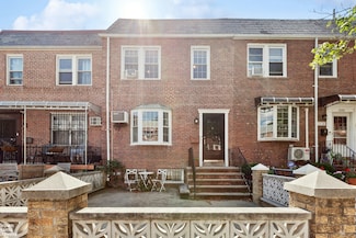 31-28 56th St, Flushing, NY 11377