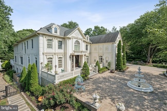 423 Seneca Rd, Great Falls, VA 22066