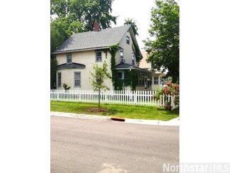 204 204 Page St E, St. Paul, MN 55107