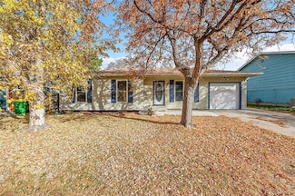 3352 S Holland Way, Lakewood, CO 80227