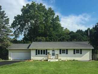5110 Whitcomb Dr, Madison, WI 53711