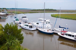 13 Hidden Harbor Rd Unit 13, Brunswick, GA 31525