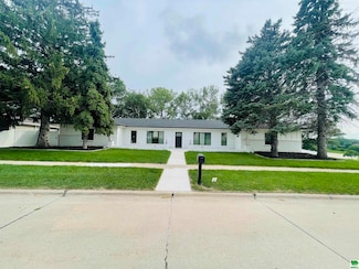 4200 Natalia Way, Sioux City, IA 51106