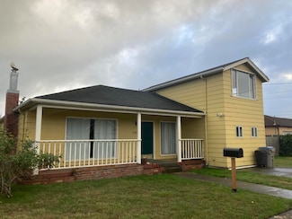 1049 I St, Fortuna, CA 95540