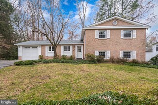 7928 Robison Rd, Bethesda, MD 20817