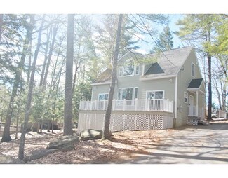 19 Hemlock Shore Dr, Atkinson, NH 03811