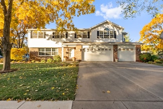 672 62nd Ct, Downers Grove, IL 60516