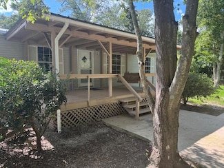 607 E Nebraska Ave, Bonifay, FL 32425