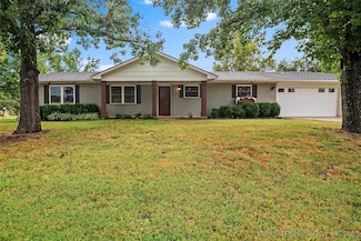 602 Rosewood Ct, Claremore, OK 74017