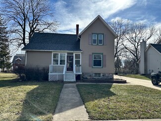 11807 Mill St, Huntley, IL 60142