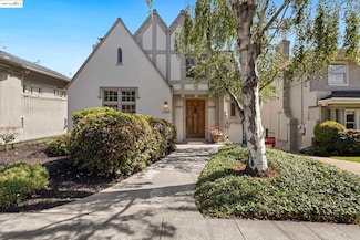 1048 Annerley Rd, Piedmont, CA 94610