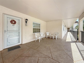861 Maple Ct Unit 205, Dunedin, FL 34698