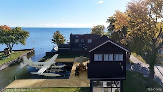 22507 Beach St, St. Clair Shores, MI 48081