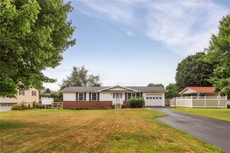 931 Country Ln, Indiana, PA 15701