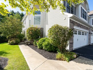 68 Andriana Ln, Albany, NY 12204