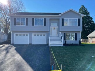 15 Elmhurst Ave, Cranston, RI 02920