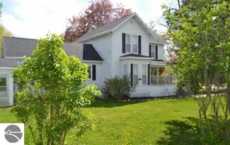 215 S Main St, Ithaca, MI 48847