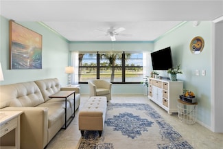 1 Plantation Dr Unit 203, Vero Beach, FL 32966