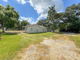 12816 Mykawa Rd, Brookside Village, TX 77581