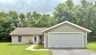 112 Townhouse Dr, Carterville, IL 62918