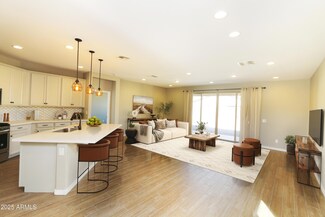 2834 E Fraktur Rd, Phoenix, AZ 85040