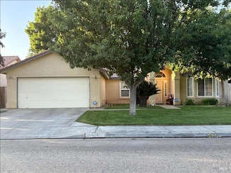 3041 Ren Way, Madera, CA 93637