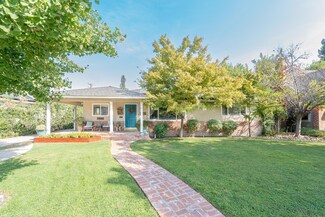 1608 W Kaweah Ave, Visalia, CA 93277