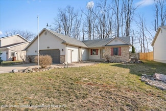 706 Fieldview Dr, Grand Ledge, MI 48837