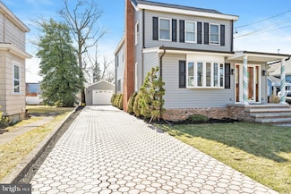 27 Maple Shade Ave, Trenton, NJ 08690