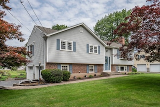 62 Eddy Ln, Newington, CT 06111