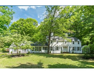 72 Foster St, Littleton, MA 01460