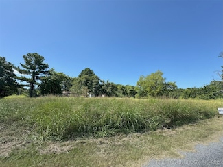 1012 N 2nd, Haileyville, OK 74501