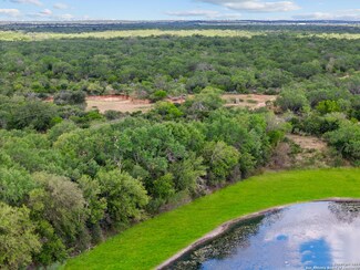 1396 County Road 646, Hondo, TX 78861