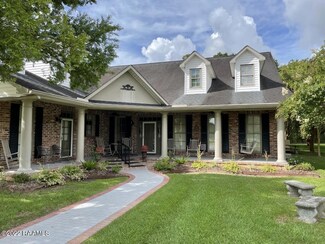 219 Dohmann Dr, Ville Platte, LA 70586