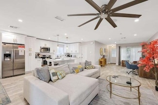513 Curlew Rd, Delray Beach, FL 33444