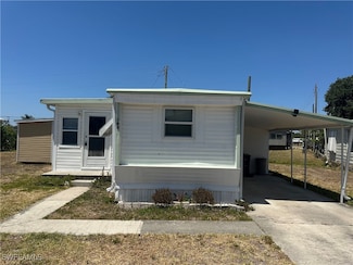 140 Lamplighter Ln, North Fort Myers, FL 33917