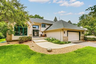 201 75th Ave N, Brooklyn Park, MN 55444