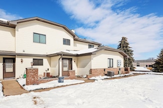 9905 54th Place N Unit 8, Plymouth, MN 55442