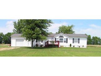 760 SE 291st Rd, Leeton, MO 64761