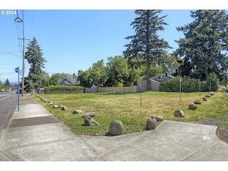4120 NE Cully Blvd Unit 4124, Portland, OR 97218